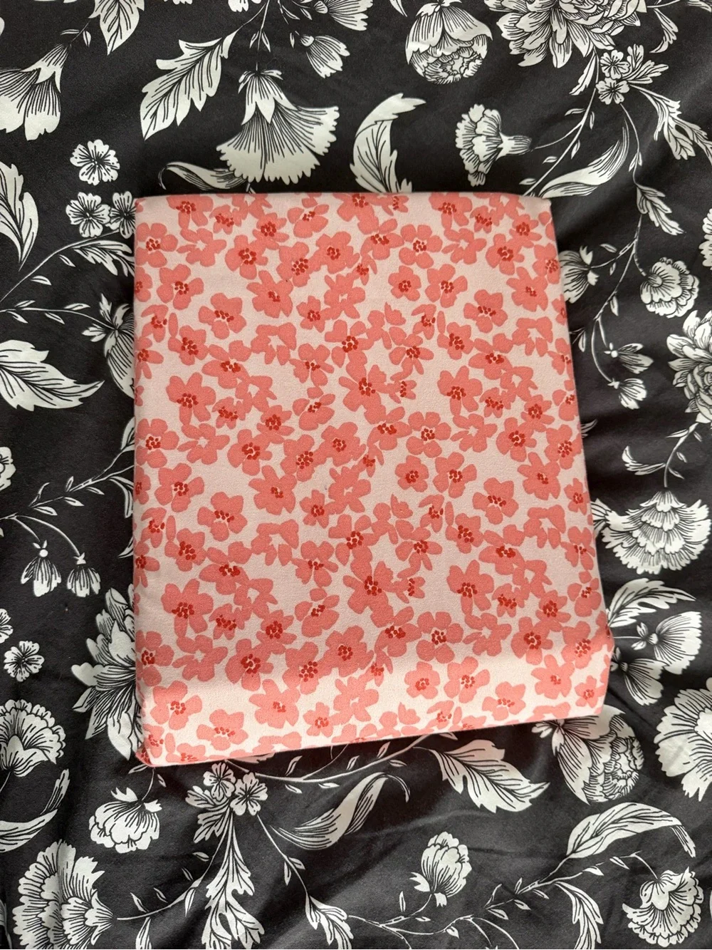 Target Peach Floral Twin / Twin XL Sheet Set